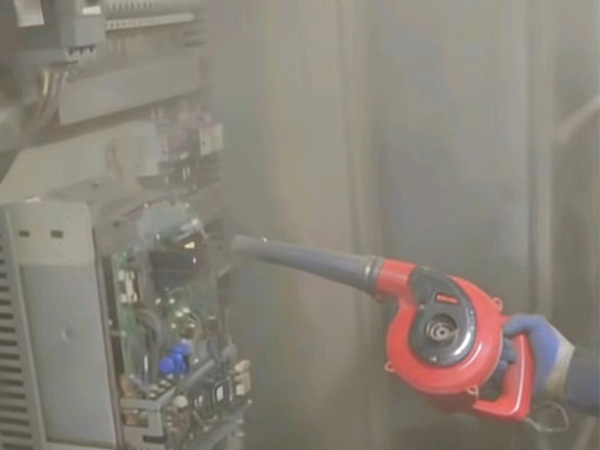 气吹扫.jpg 气吹扫.jpg